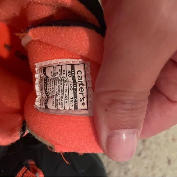 Carter’s snow boots - Picture 4 of 4